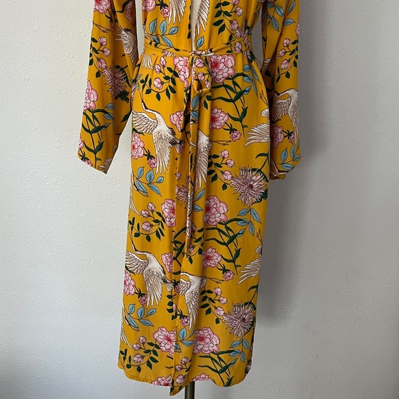 Band of Gypsies Yellow Floral Crane Bird Kimono XS Extra Small - Picture 3 of 3